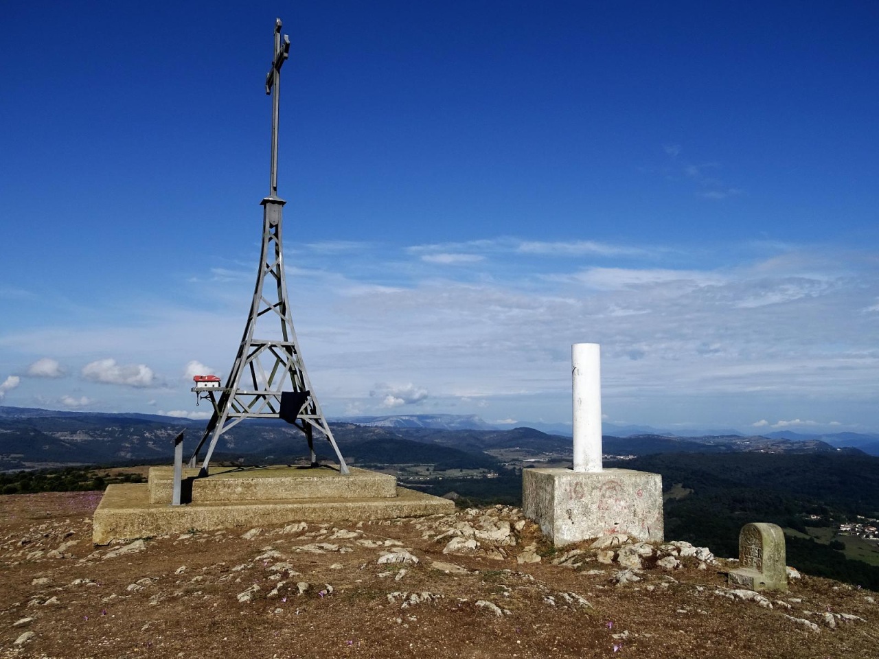 Ganalto (898 m.) y Cueva de Los Goros desde Otogoien